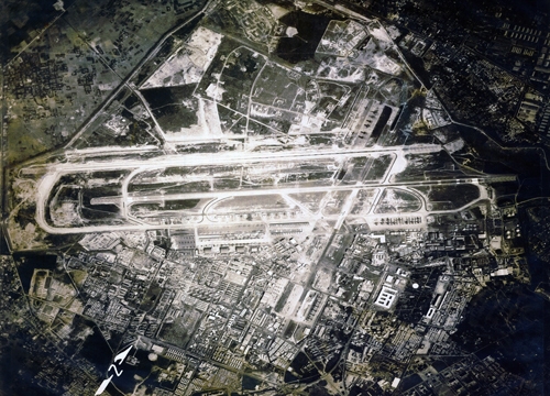 Vì sao sân bay Tân Sơn Nhất 100 năm trước không bị ngập nước như bây giờ?